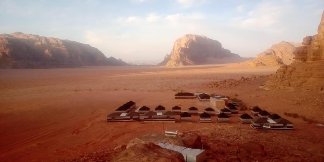 Wadi Rum Quiet Village Camp Exteriör bild