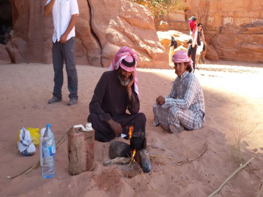 Wadi Rum Quiet Village Camp Exteriör bild