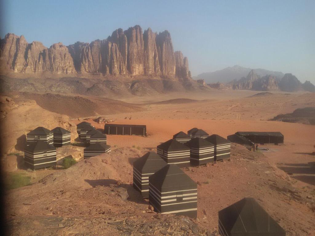 Wadi Rum Quiet Village Camp Exteriör bild