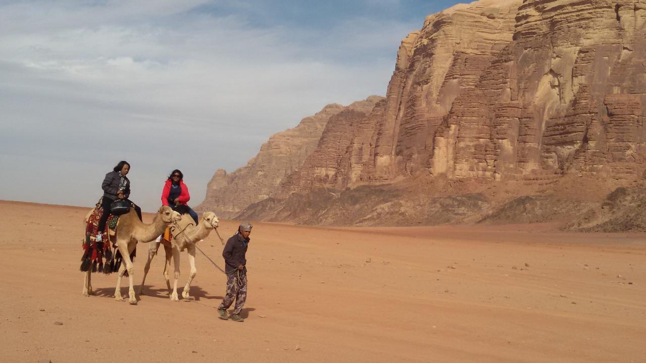 Wadi Rum Quiet Village Camp Exteriör bild