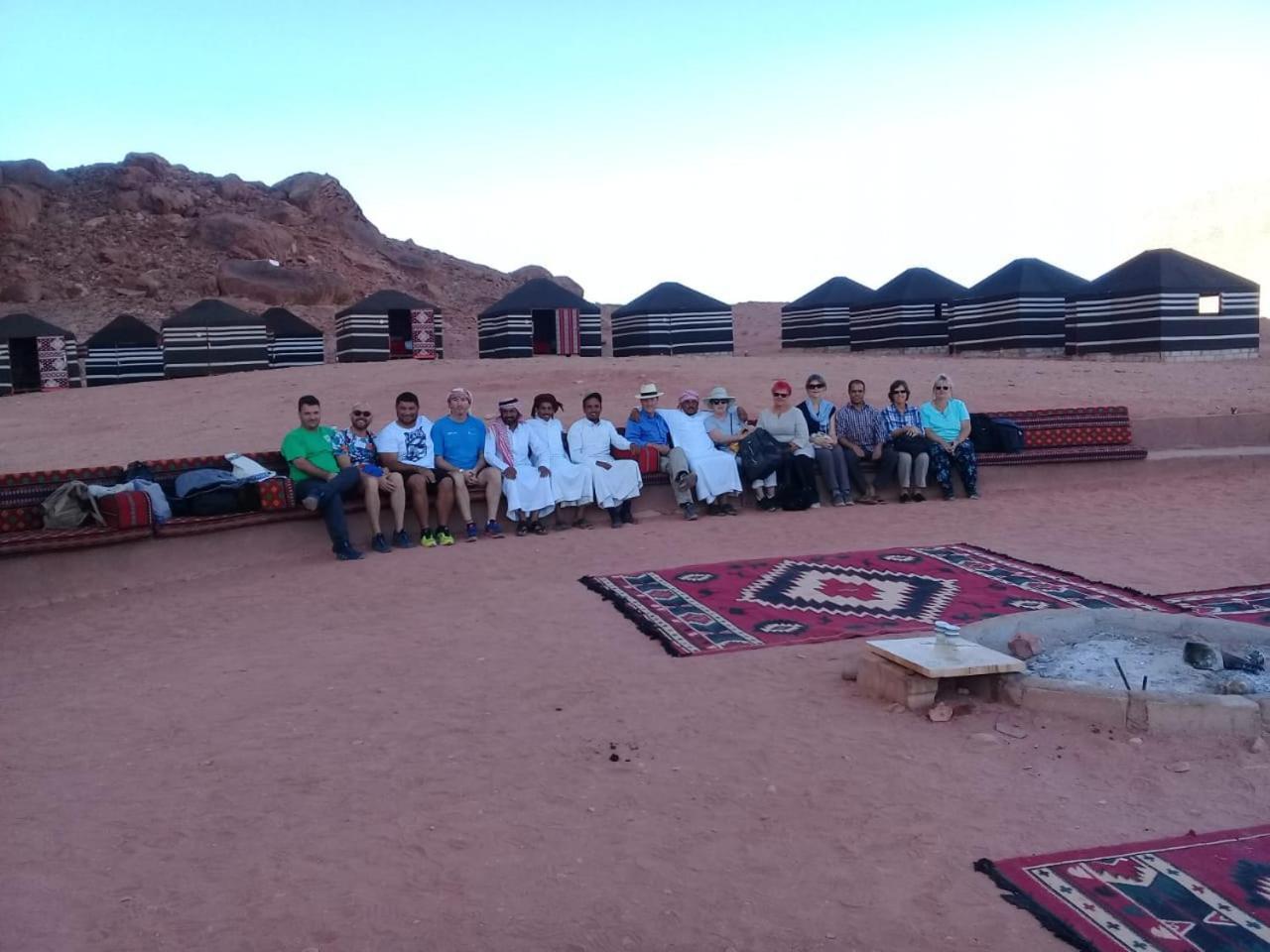 Wadi Rum Quiet Village Camp Exteriör bild